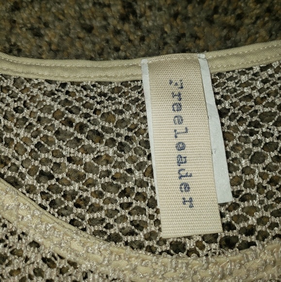 Top - Picture 2 of 4